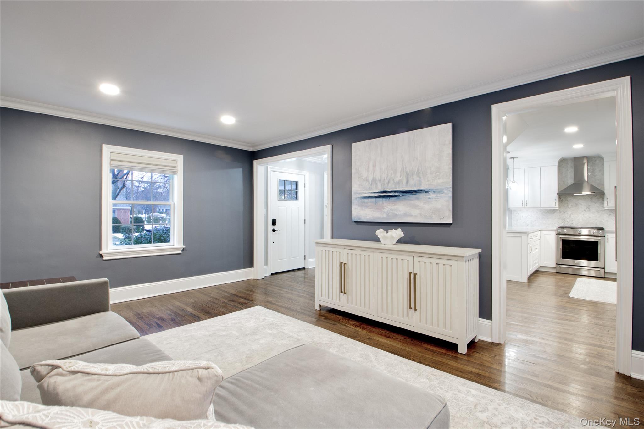 #5 photo, 6 Boylston Street, Garden City , NY 11530