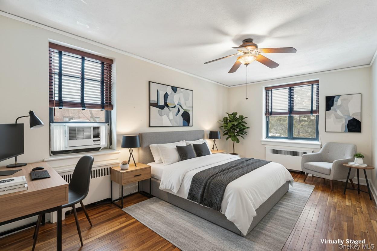 #4 photo, 2 Townhouse Place, Great Neck , NY 11021