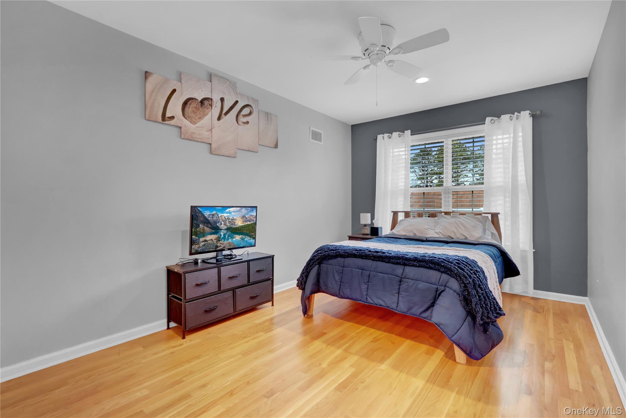 #20 photo, 37 Terrace Lane, Patchogue , NY 11772