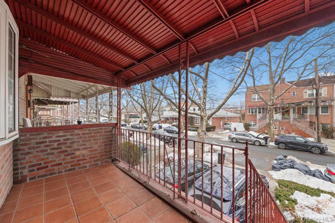 #5 photo, 1336 e 99 Street, הברונקס Brooklyn , NY 11236