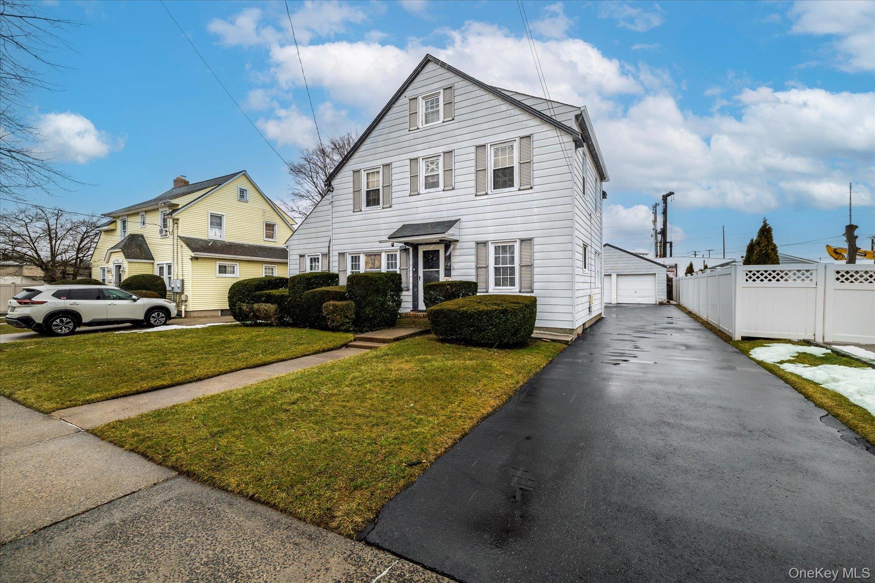 #1 photo, 21 Twinlawns Avenue, 長島 Hicksville , NY 11801
