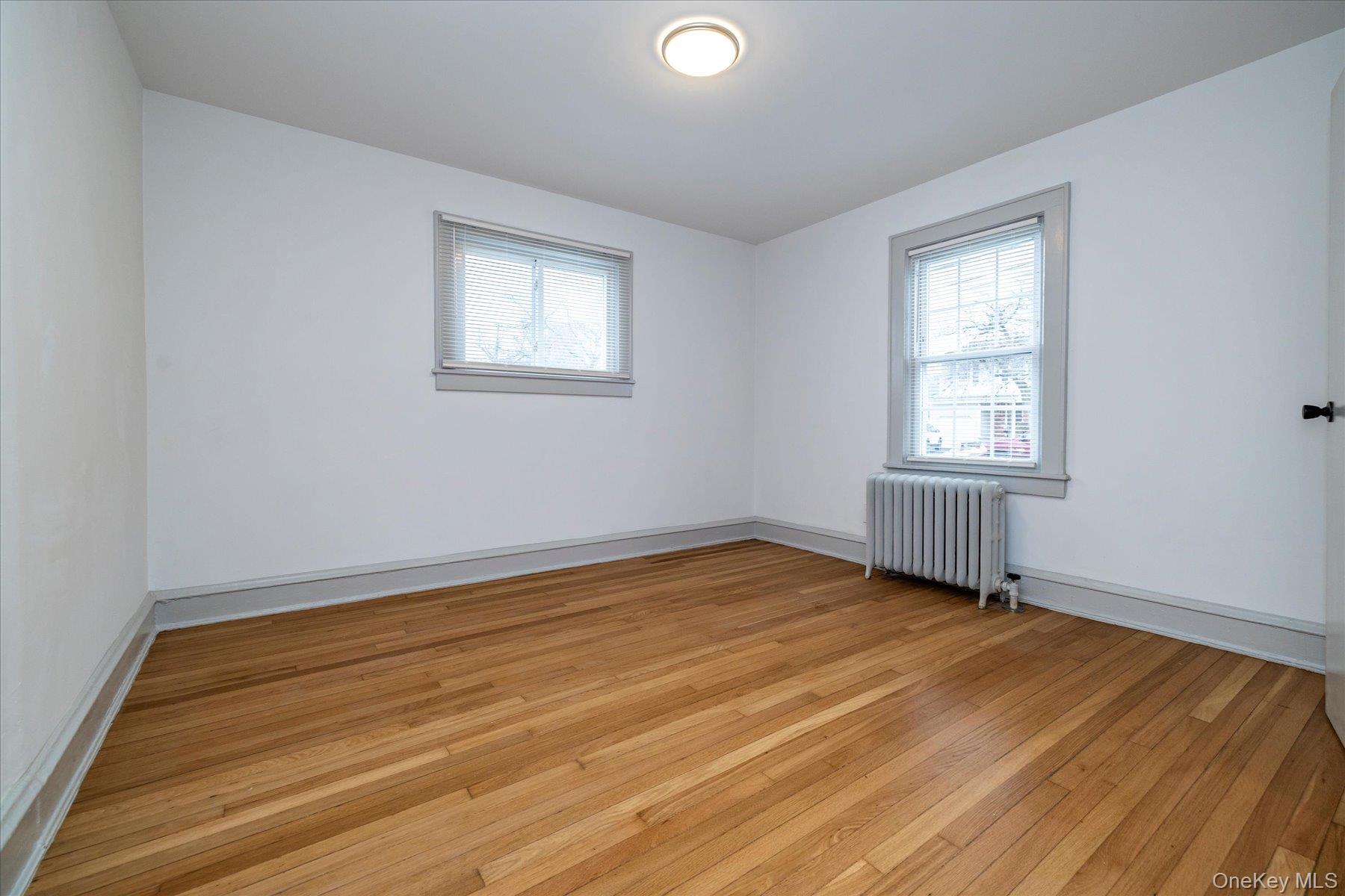 #12 photo, 21 Twinlawns Avenue, 長島 Hicksville , NY 11801