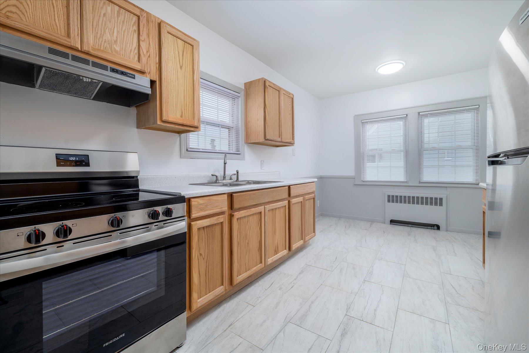 #3 photo, 21 Twinlawns Avenue, 長島 Hicksville , NY 11801