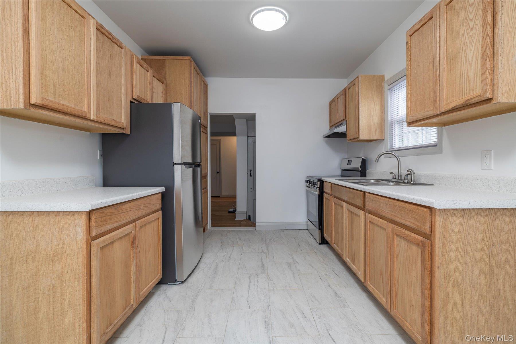 #6 photo, 21 Twinlawns Avenue, 長島 Hicksville , NY 11801