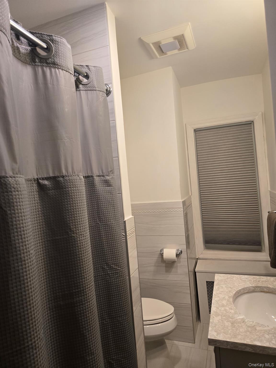 #13 photo, 268 Locust Avenue, Freeport , NY 11520