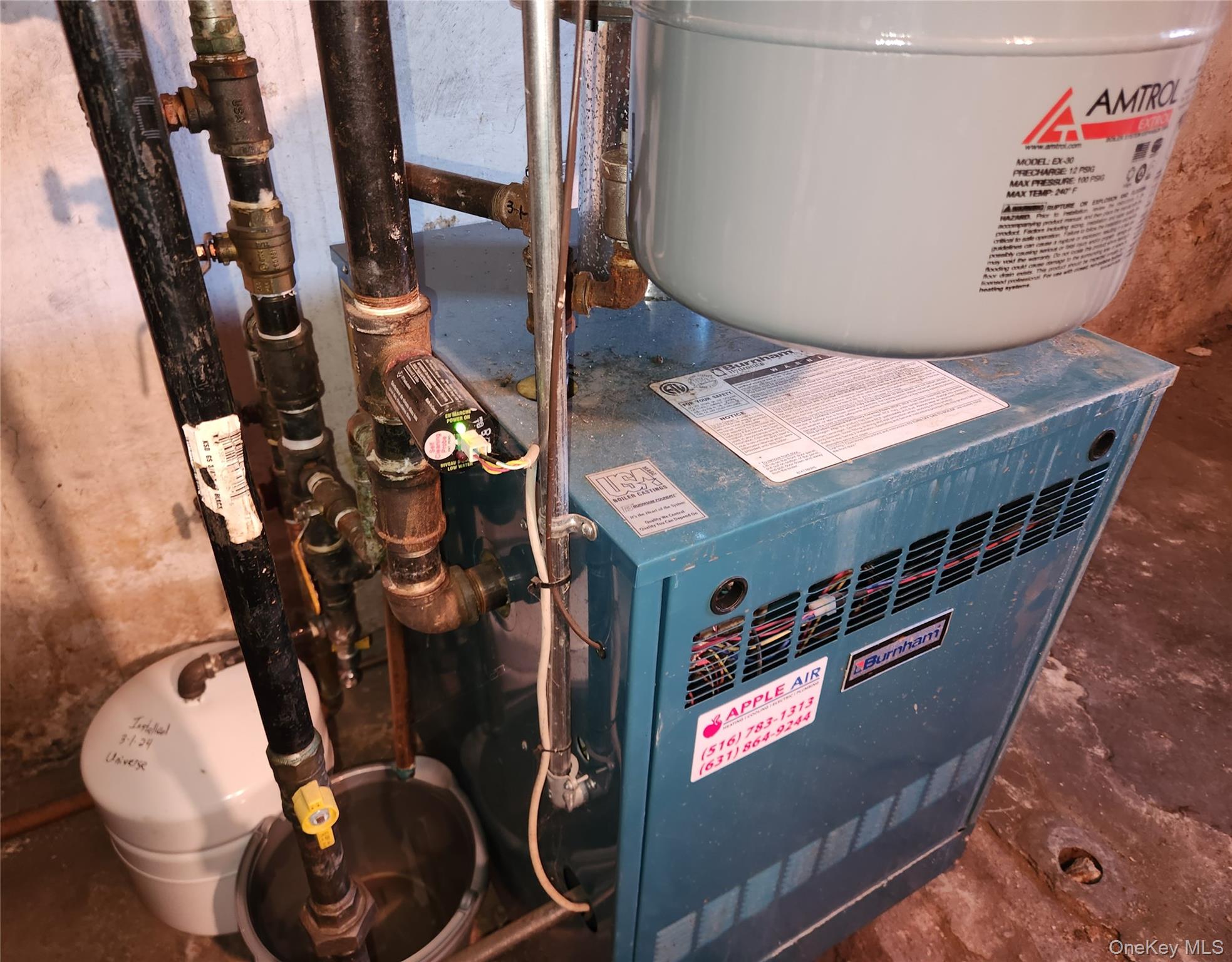 #19 photo, 268 Locust Avenue, Freeport , NY 11520