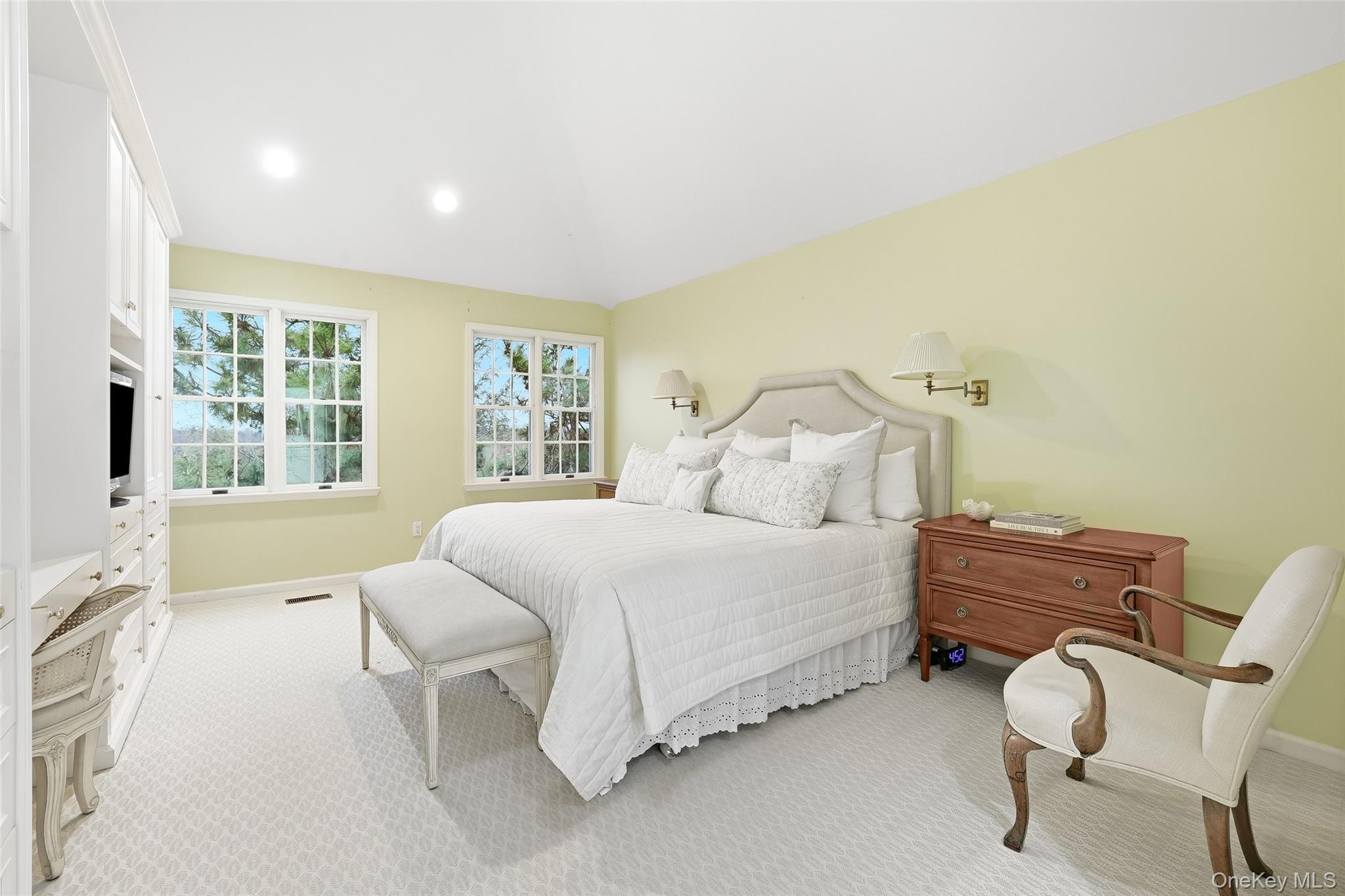 #16 photo, 12 Brook Hills Circle, White Plains , NY 10605