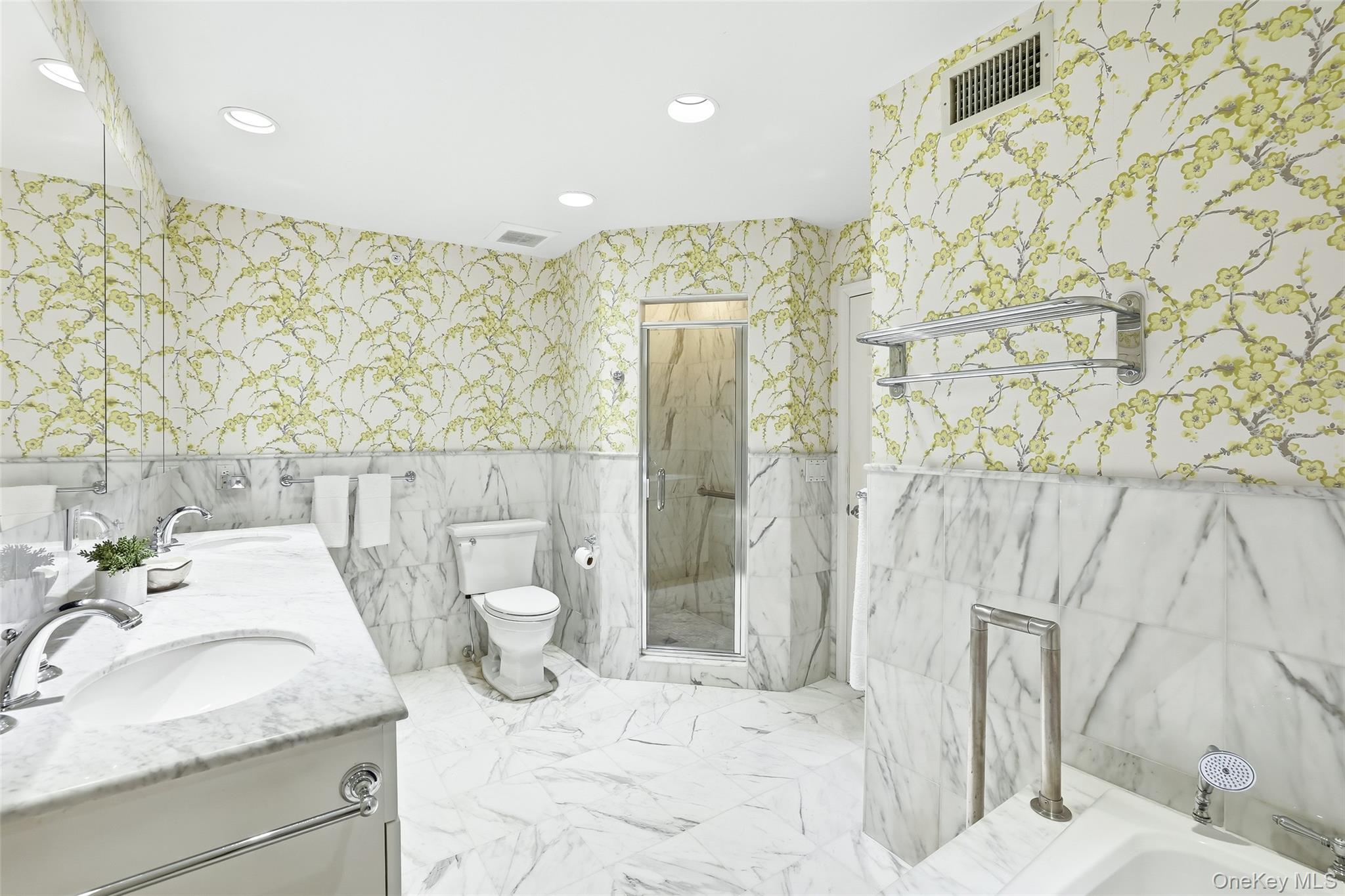 #19 photo, 12 Brook Hills Circle, White Plains , NY 10605