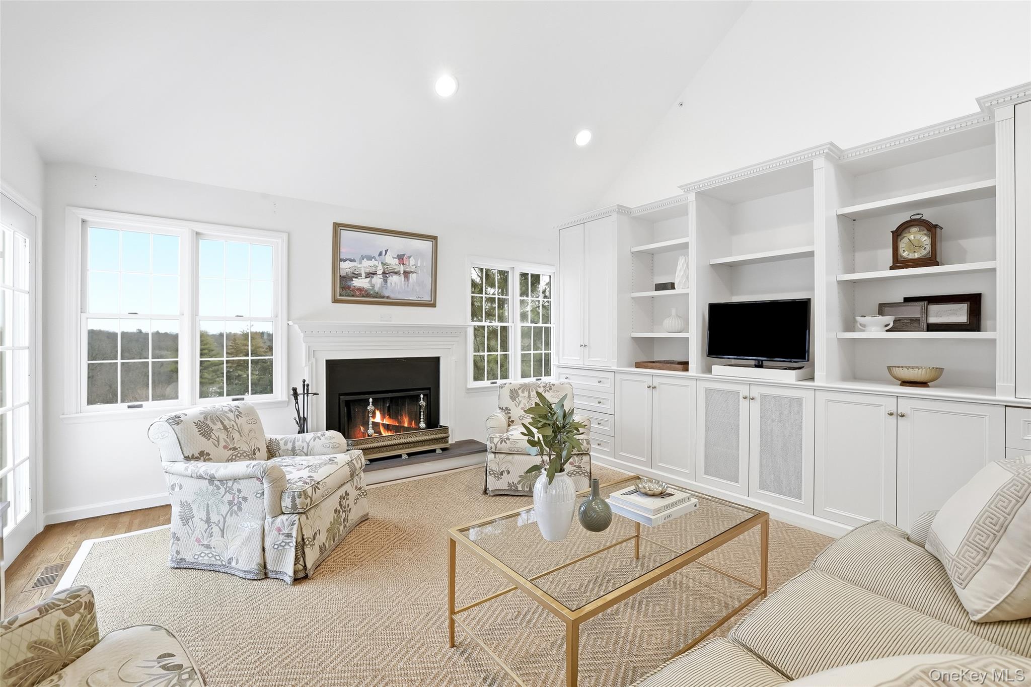 #5 photo, 12 Brook Hills Circle, White Plains , NY 10605