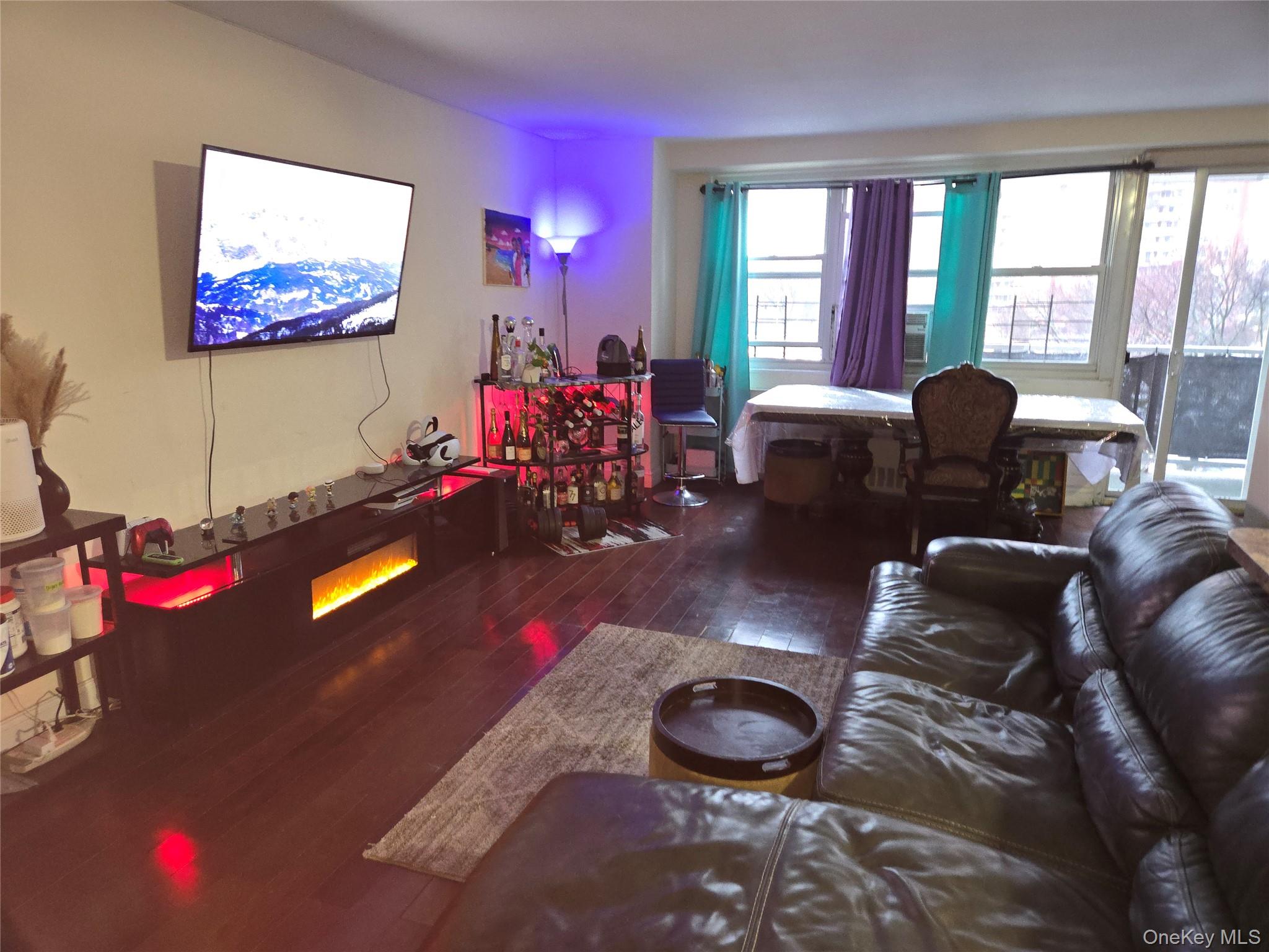 #2 photo, 825 Morrison Avenue, 布朗士 Bronx , NY 10473