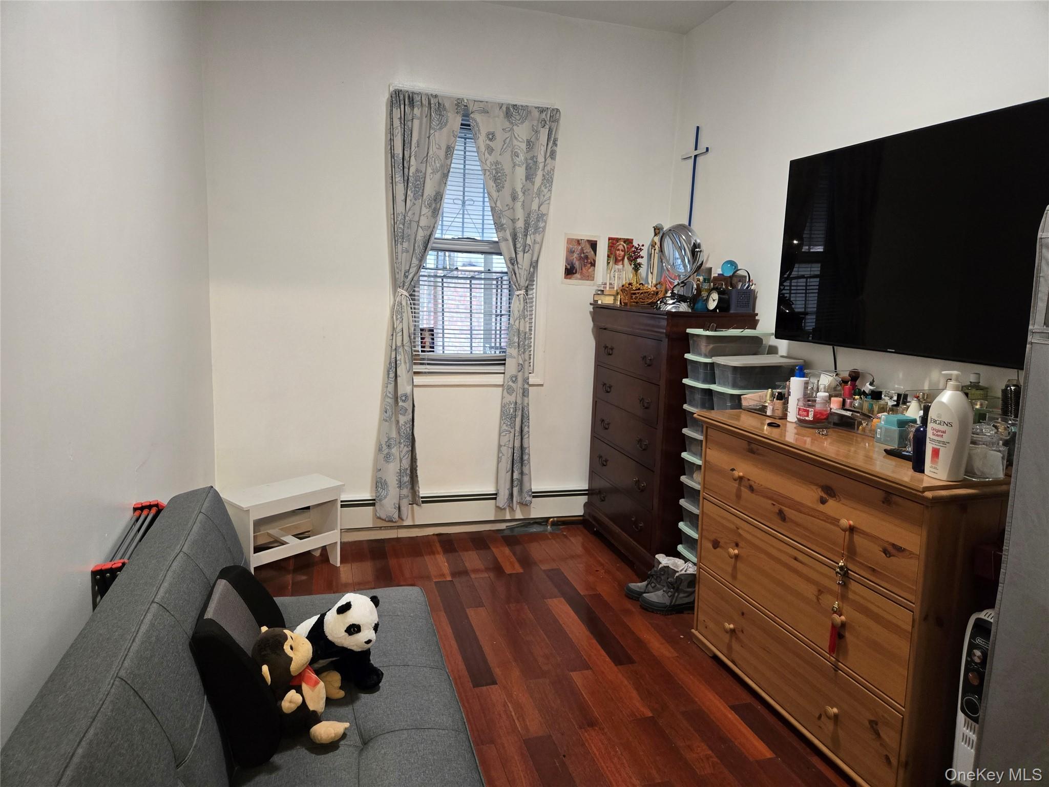 #10 photo, 8830 75th Street, कुईंस Woodhaven , NY 11421