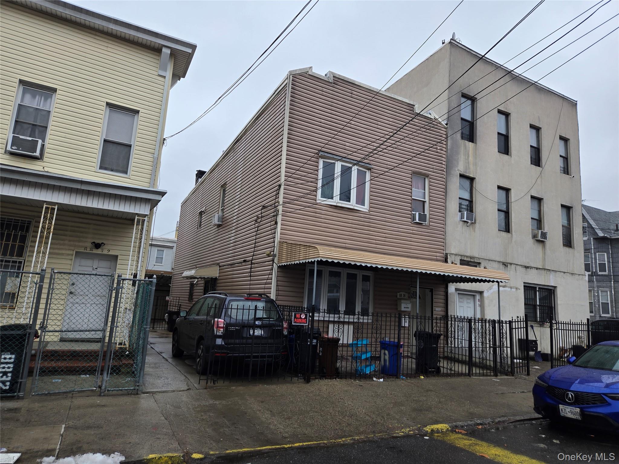 #2 photo, 8830 75th Street, कुईंस Woodhaven , NY 11421