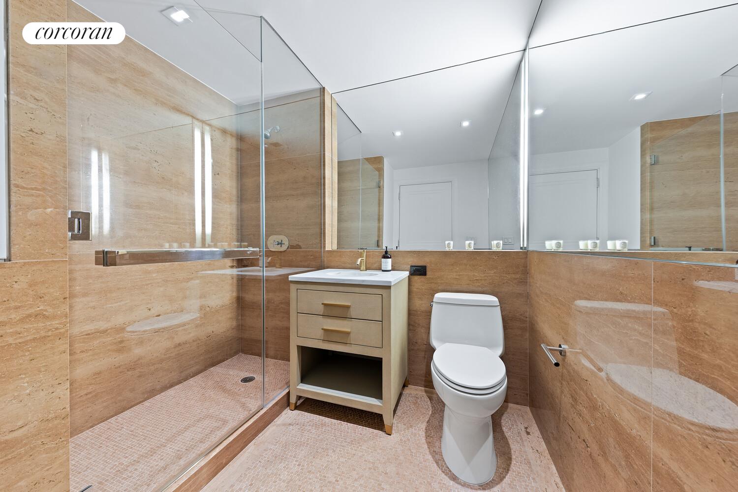 #16 photo, 170 E END Avenue, Yorkville , NY 10128