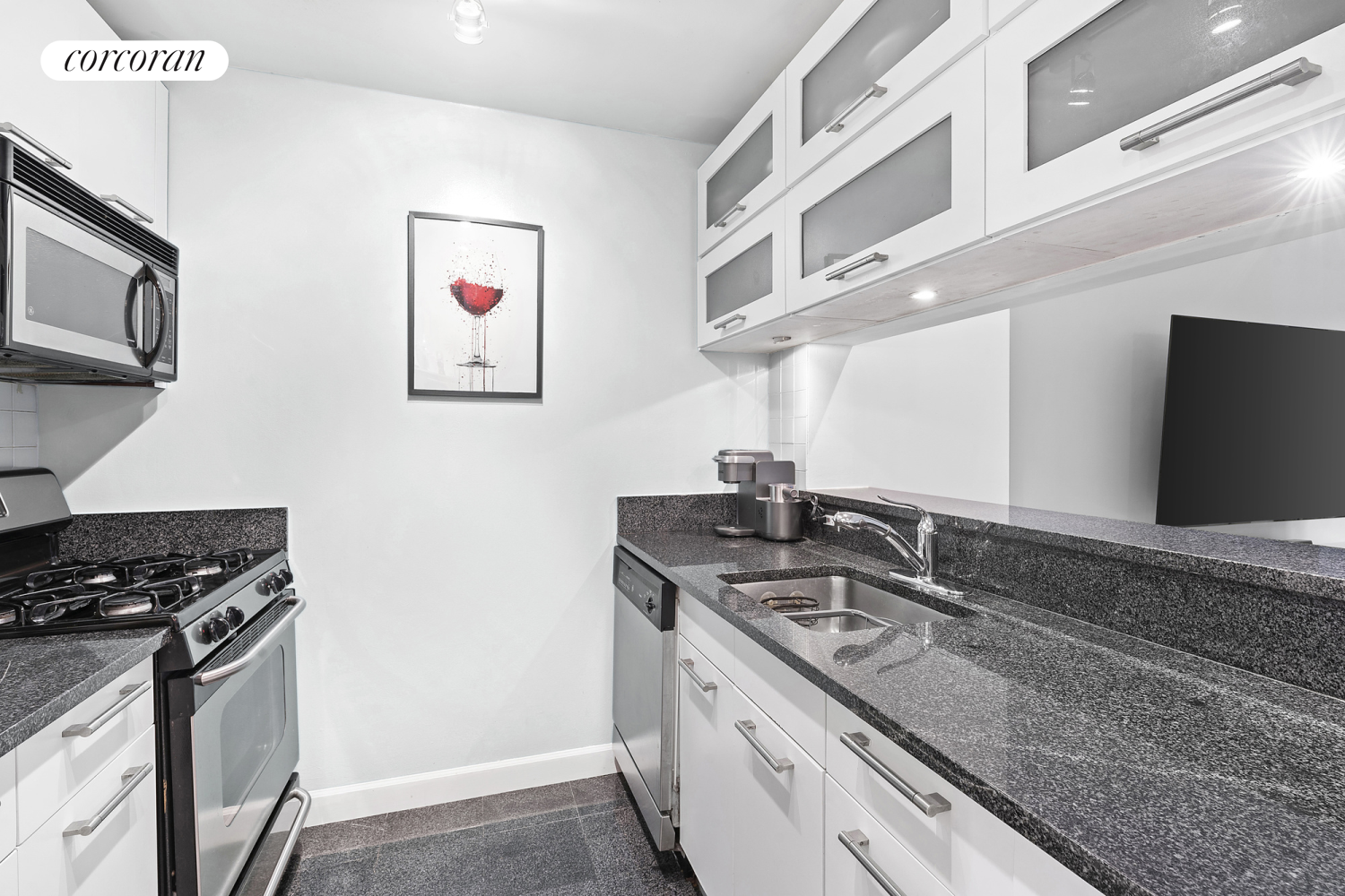 #5 photo, 121 E 23RD Street, Flatiron , NY 10010