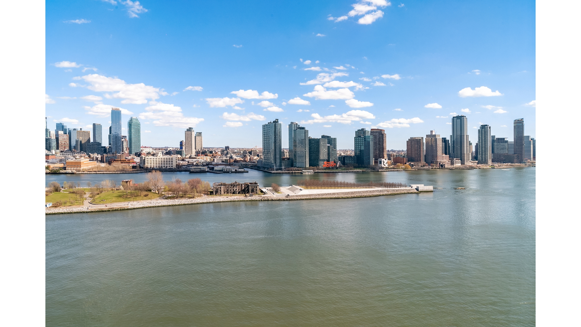 #20 photo, 450 E 52ND Street, Beekman , NY 10022