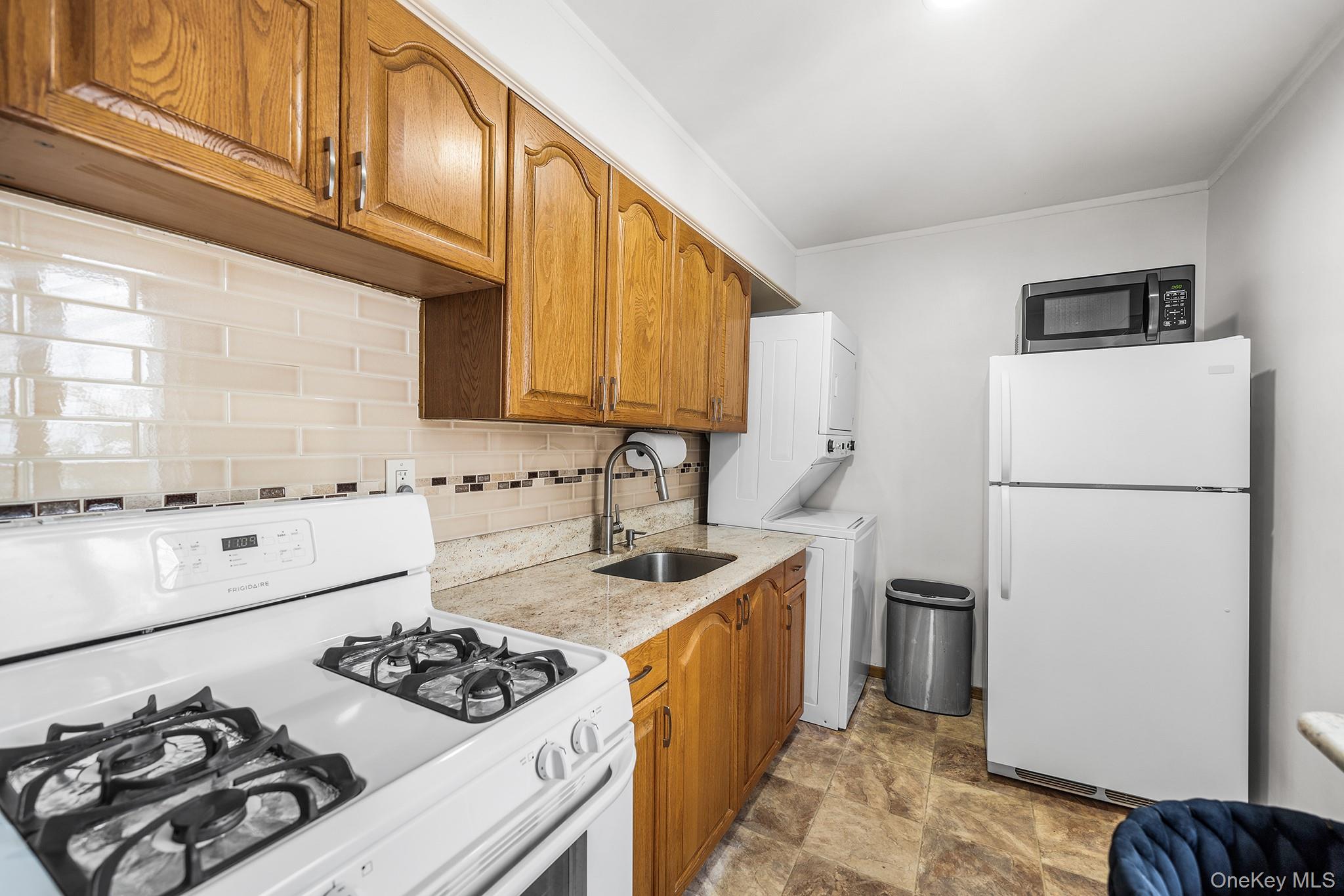 #8 photo, 13-61 212th Street, Bayside , NY 11360