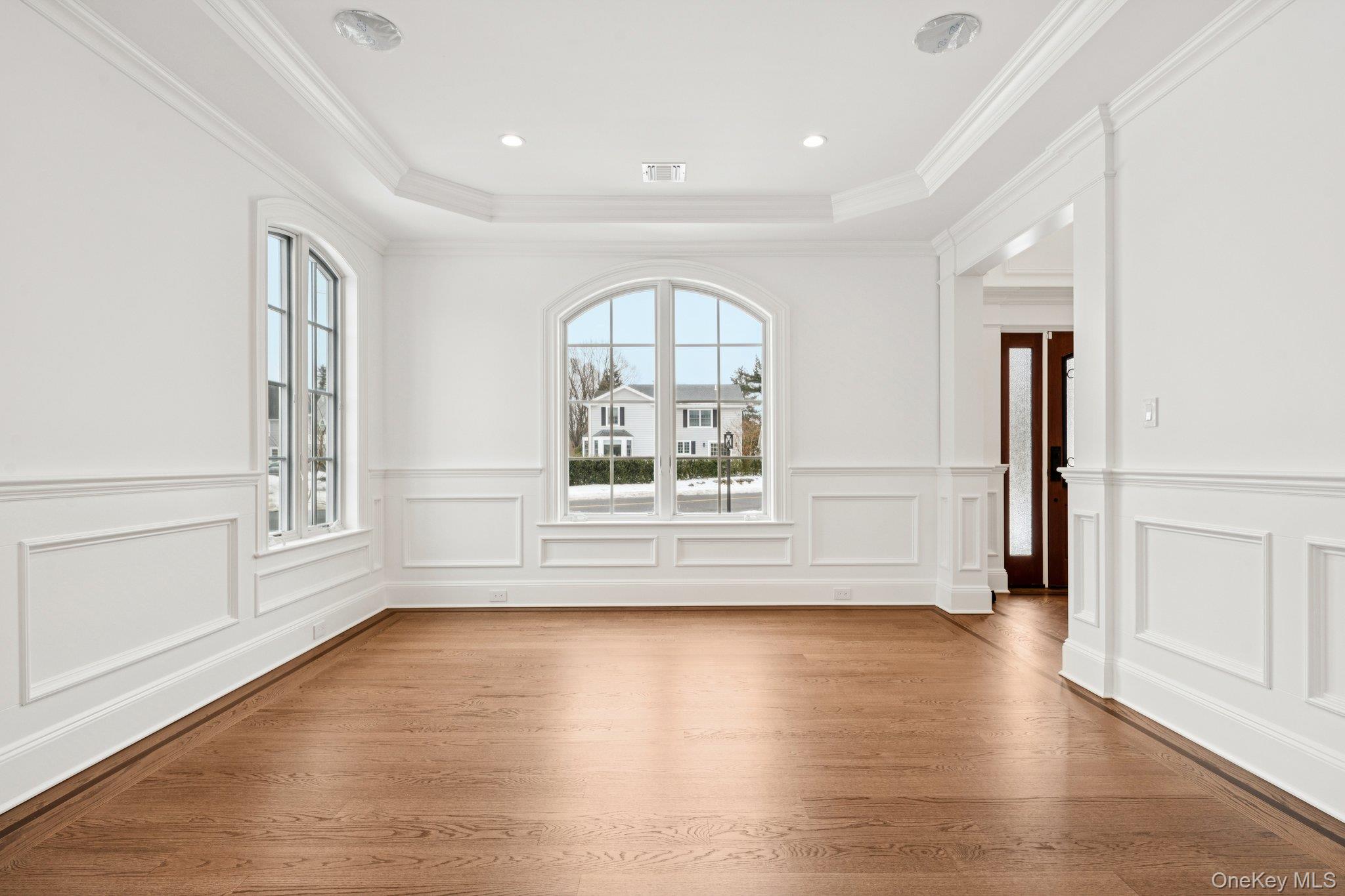 #16 photo, 133 Newmarket Road, 롱 아일랜드 Garden City , NY 11530