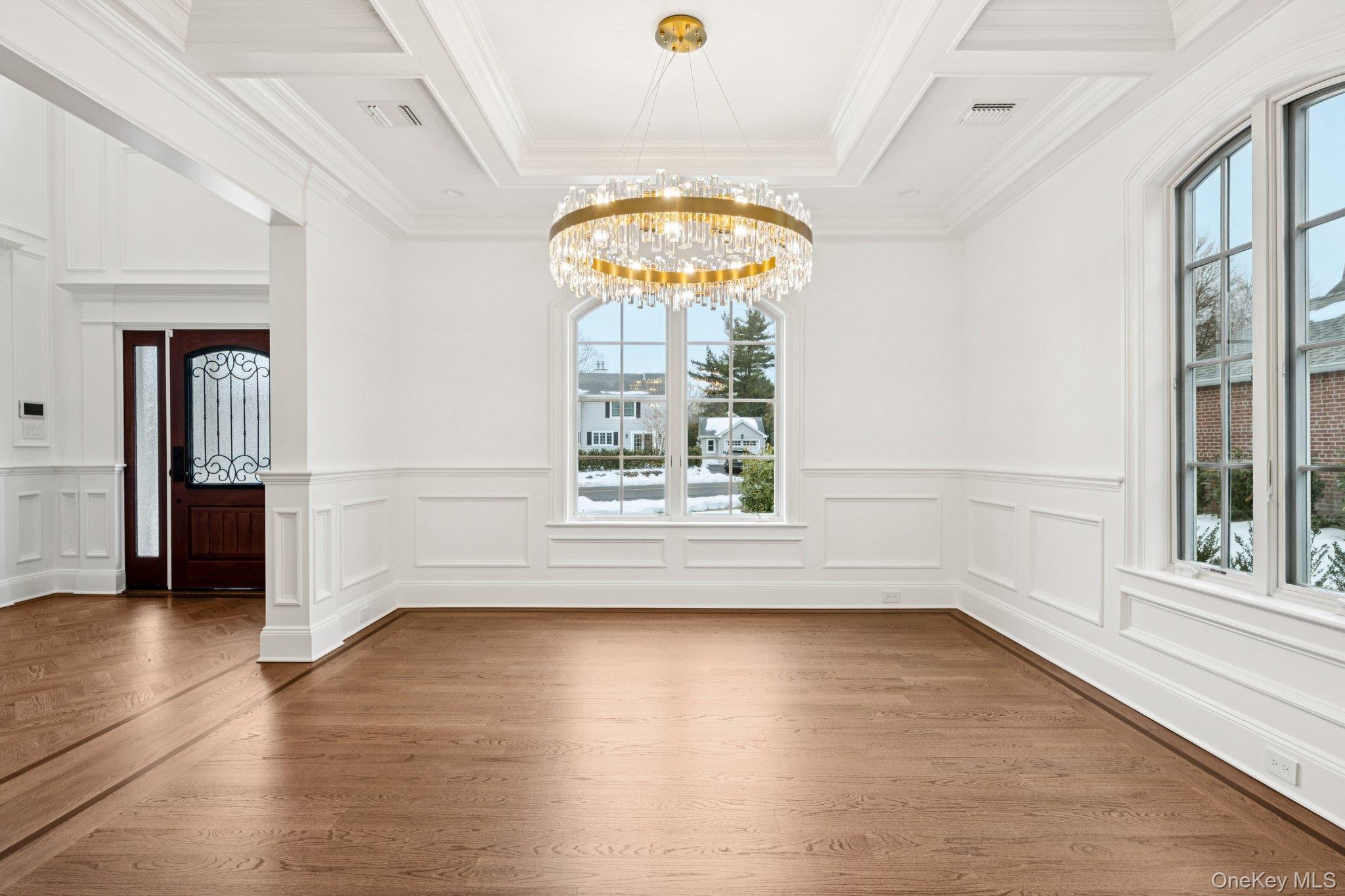 #5 photo, 133 Newmarket Road, 롱 아일랜드 Garden City , NY 11530