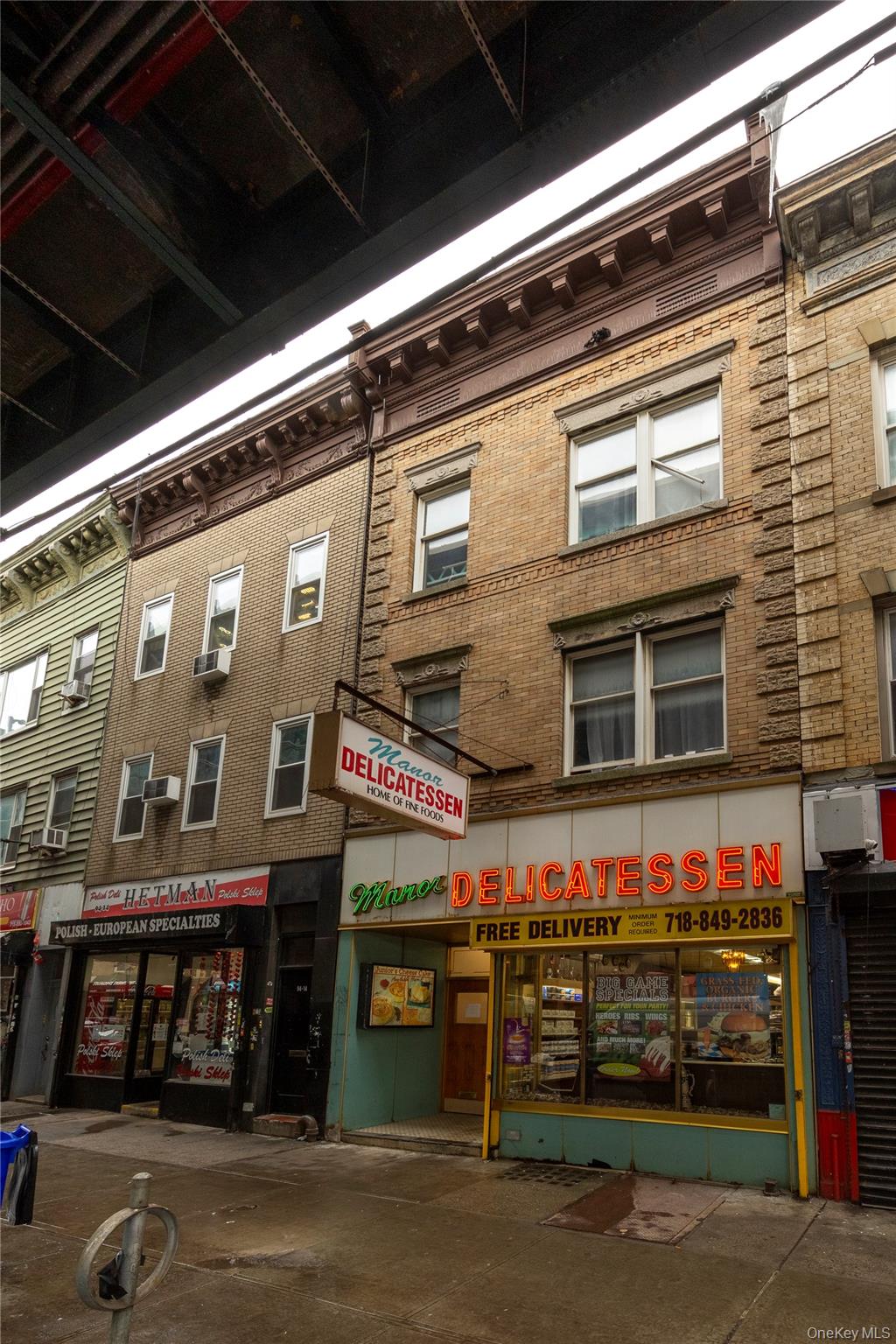 #1 photo, 9412 Jamaica Avenue, קווינס Woodhaven , NY 11421
