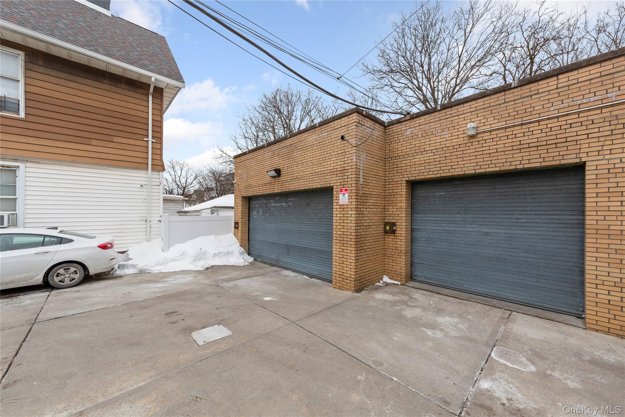 #11 photo, 9412 Jamaica Avenue, קווינס Woodhaven , NY 11421