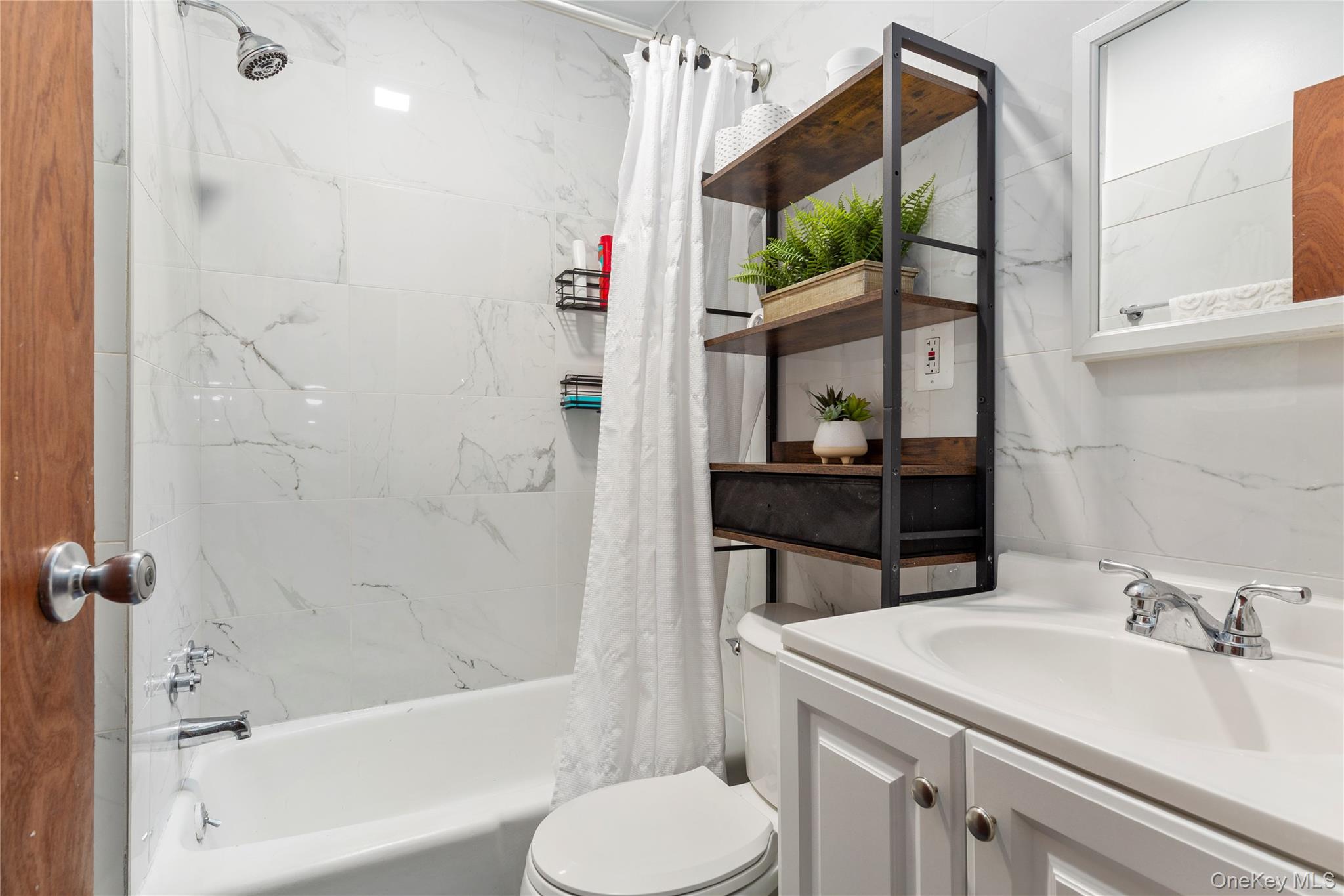 #20 photo, 9412 Jamaica Avenue, קווינס Woodhaven , NY 11421