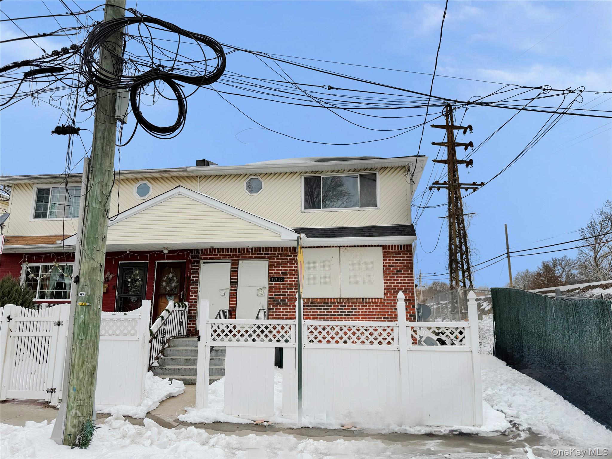 #1 photo, 157-15 110th Avenue, कुईंस Jamaica , NY 11433