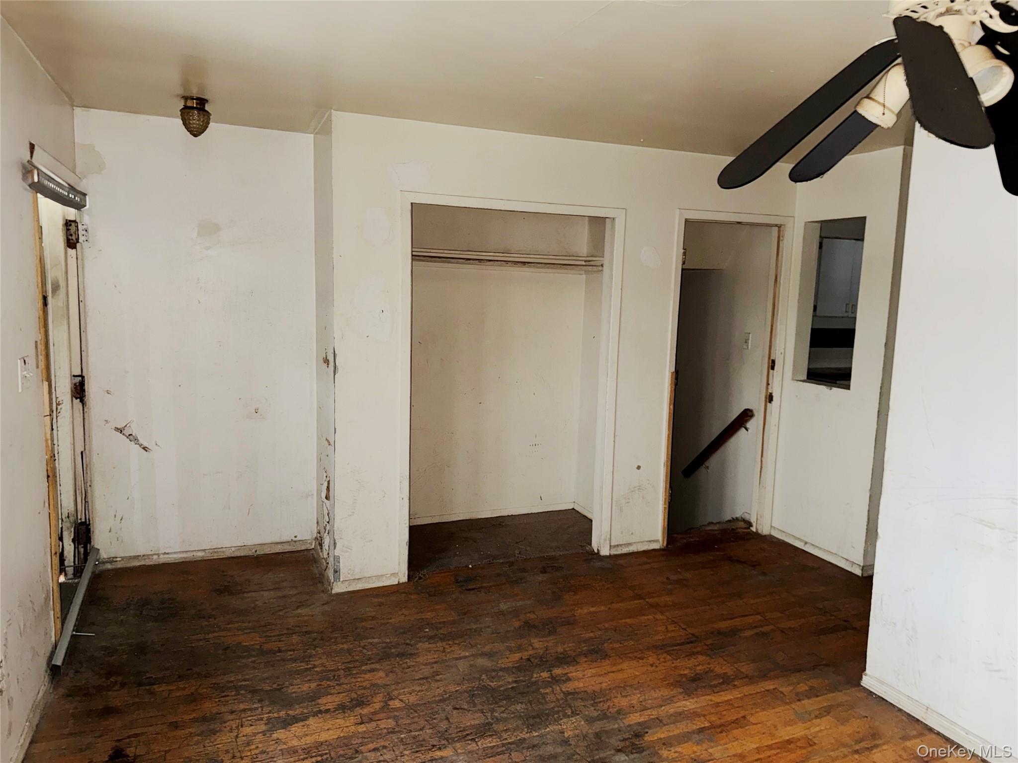 #15 photo, 157-15 110th Avenue, कुईंस Jamaica , NY 11433