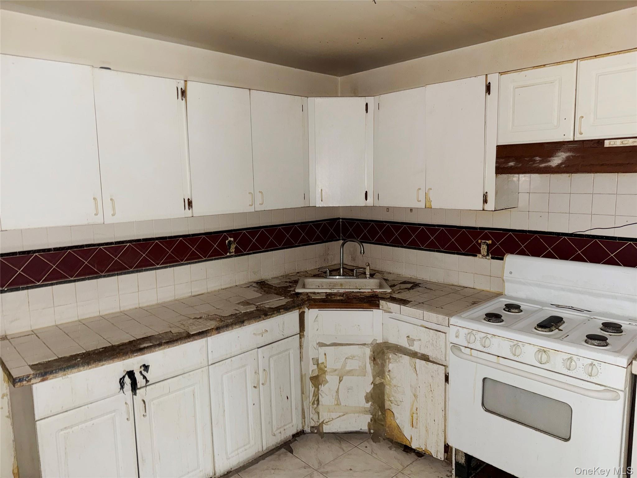 #16 photo, 157-15 110th Avenue, कुईंस Jamaica , NY 11433