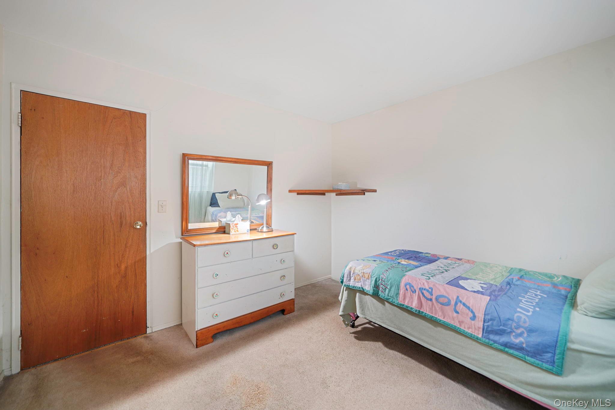 #14 photo, 4 Orchard Drive, 東長島 Port Jefferson Station , NY 11776