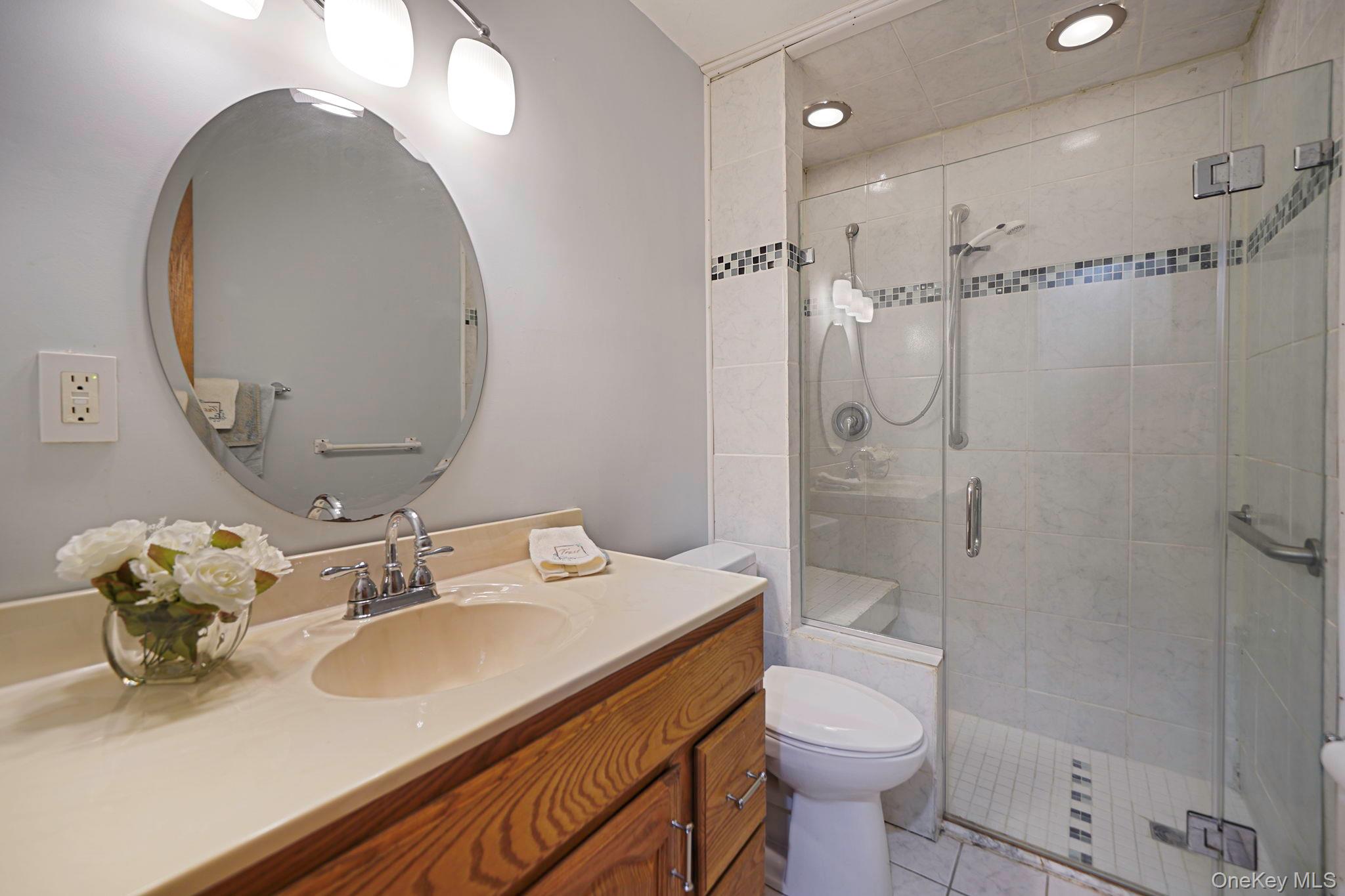 #19 photo, 4 Orchard Drive, 東長島 Port Jefferson Station , NY 11776