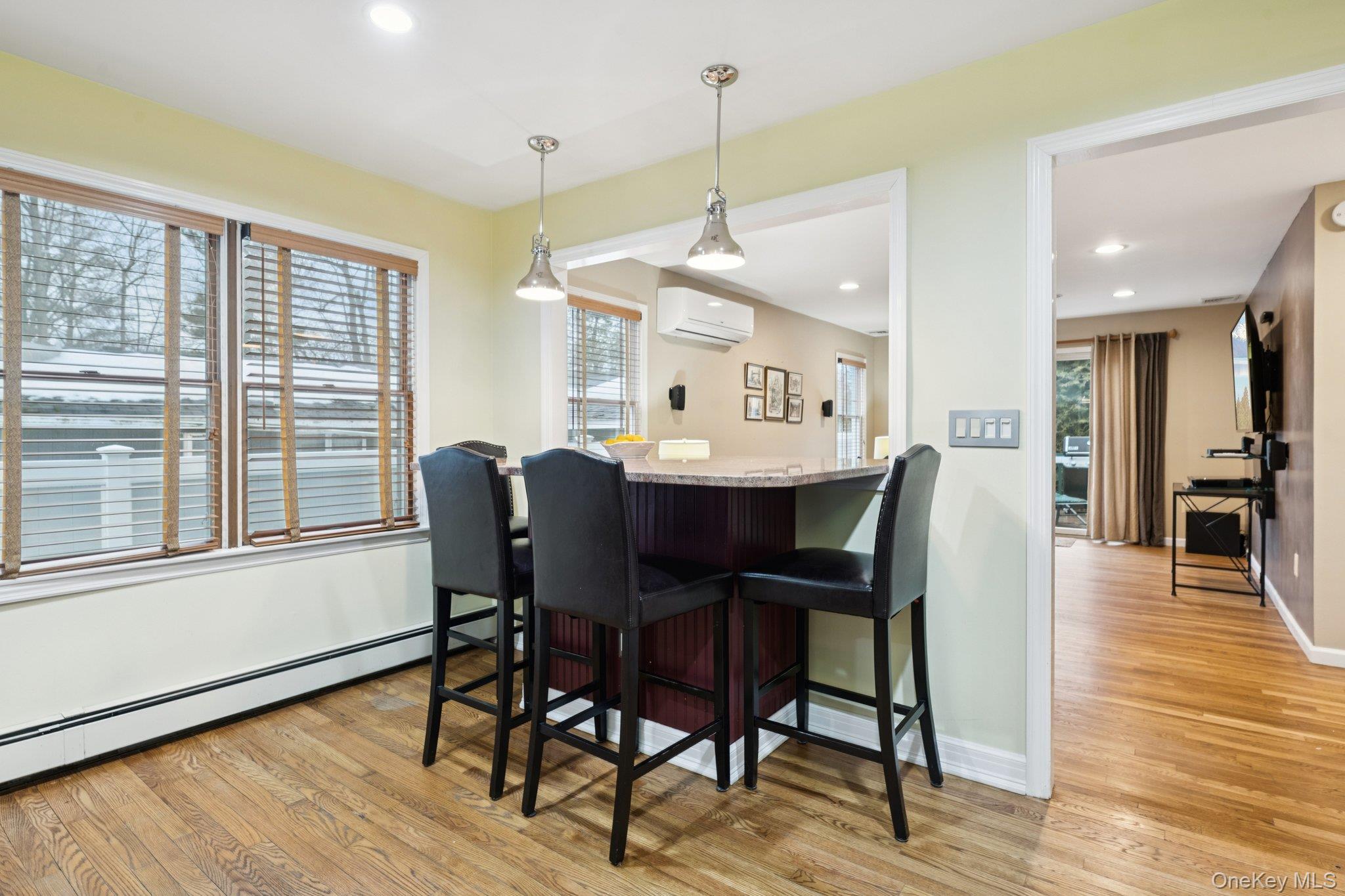 #15 photo, 24 Cherry Place, Huntington , NY 11743