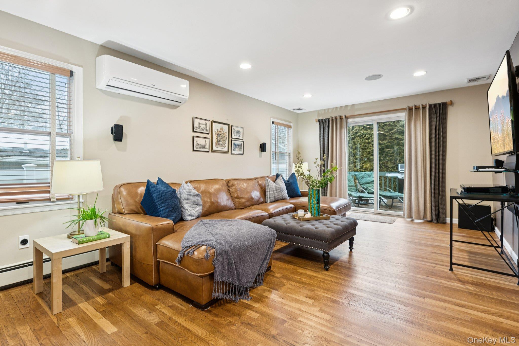 #16 photo, 24 Cherry Place, Huntington , NY 11743