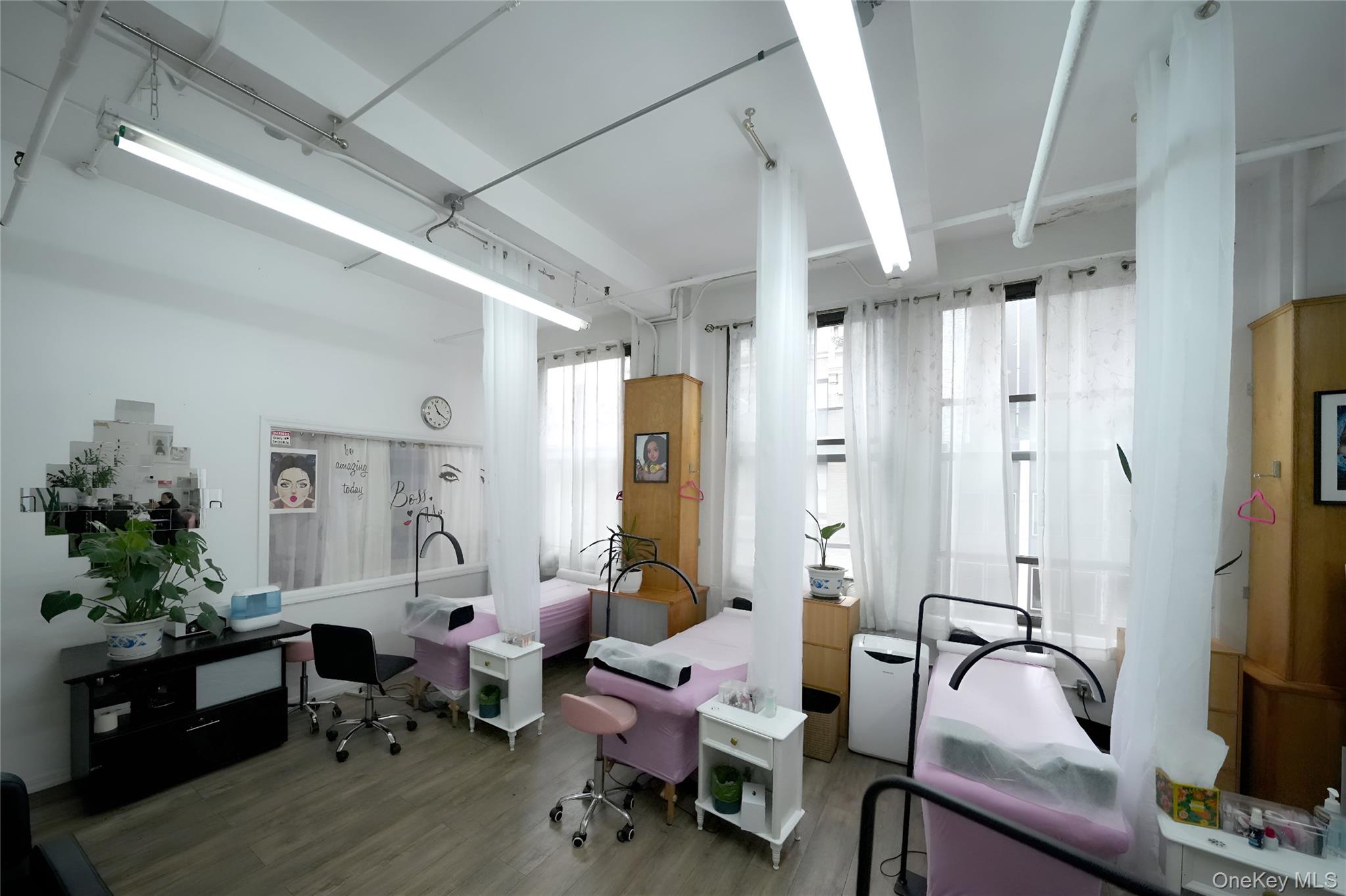 #2 photo, 39W 32nd Street, 맨해튼 New York (Manhattan) , NY 10001