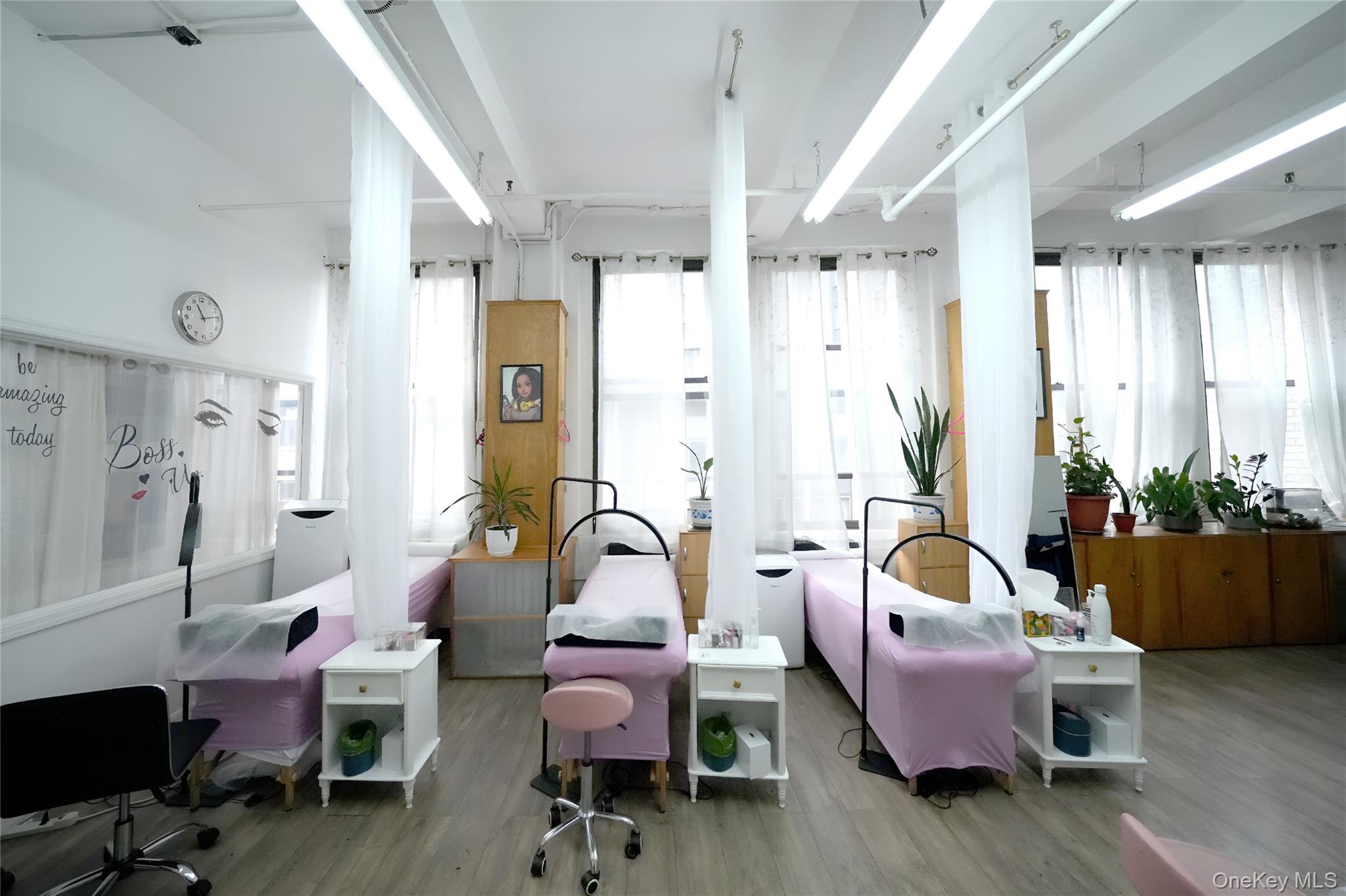 #6 photo, 39W 32nd Street, 맨해튼 New York (Manhattan) , NY 10001