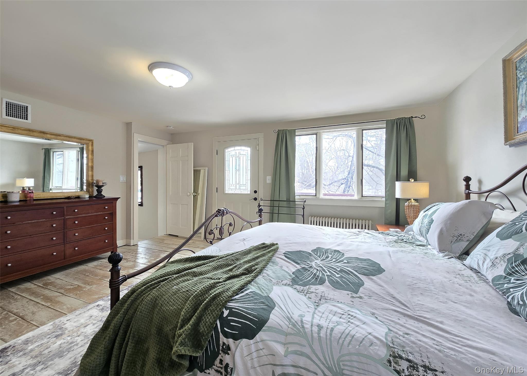 #16 photo, 758 Mount Sinai Coram Road, Mount Sinai , NY 11766