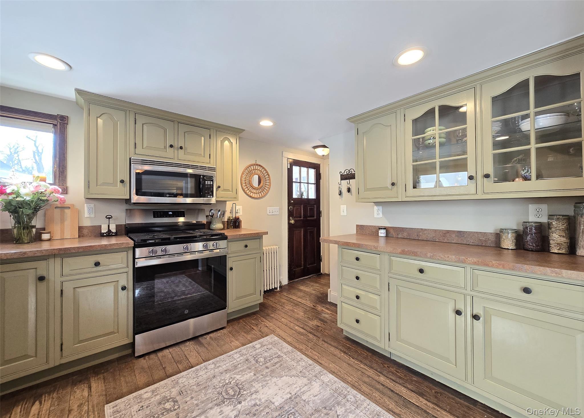 #5 photo, 758 Mount Sinai Coram Road, Mount Sinai , NY 11766