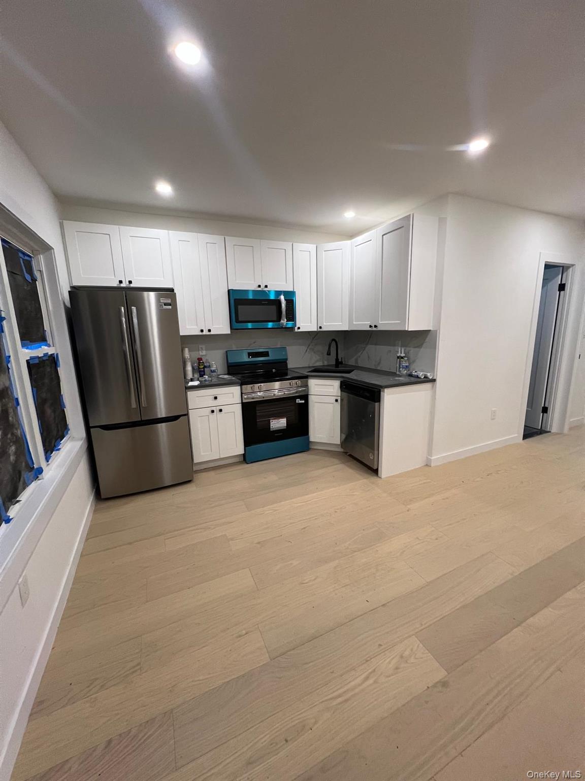 #18 photo, 9307 69th Avenue, Forest Hills , NY 11375