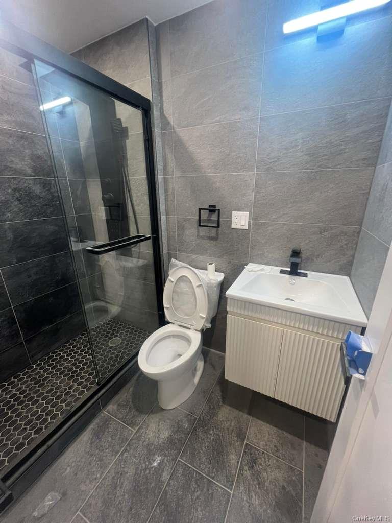 #3 photo, 9307 69th Avenue, फॉरेस्ट हिल्स Forest Hills , NY 11375