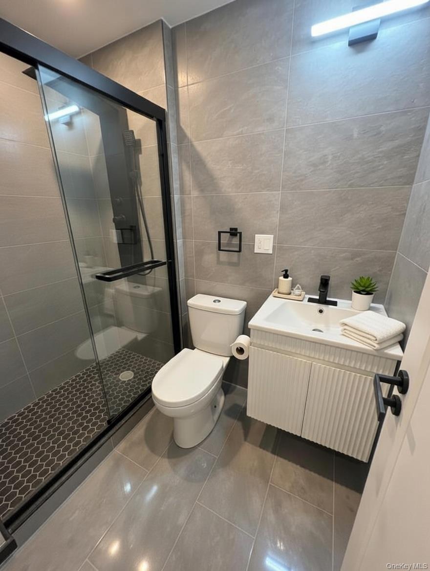 #6 photo, 9307 69th Avenue, फॉरेस्ट हिल्स Forest Hills , NY 11375