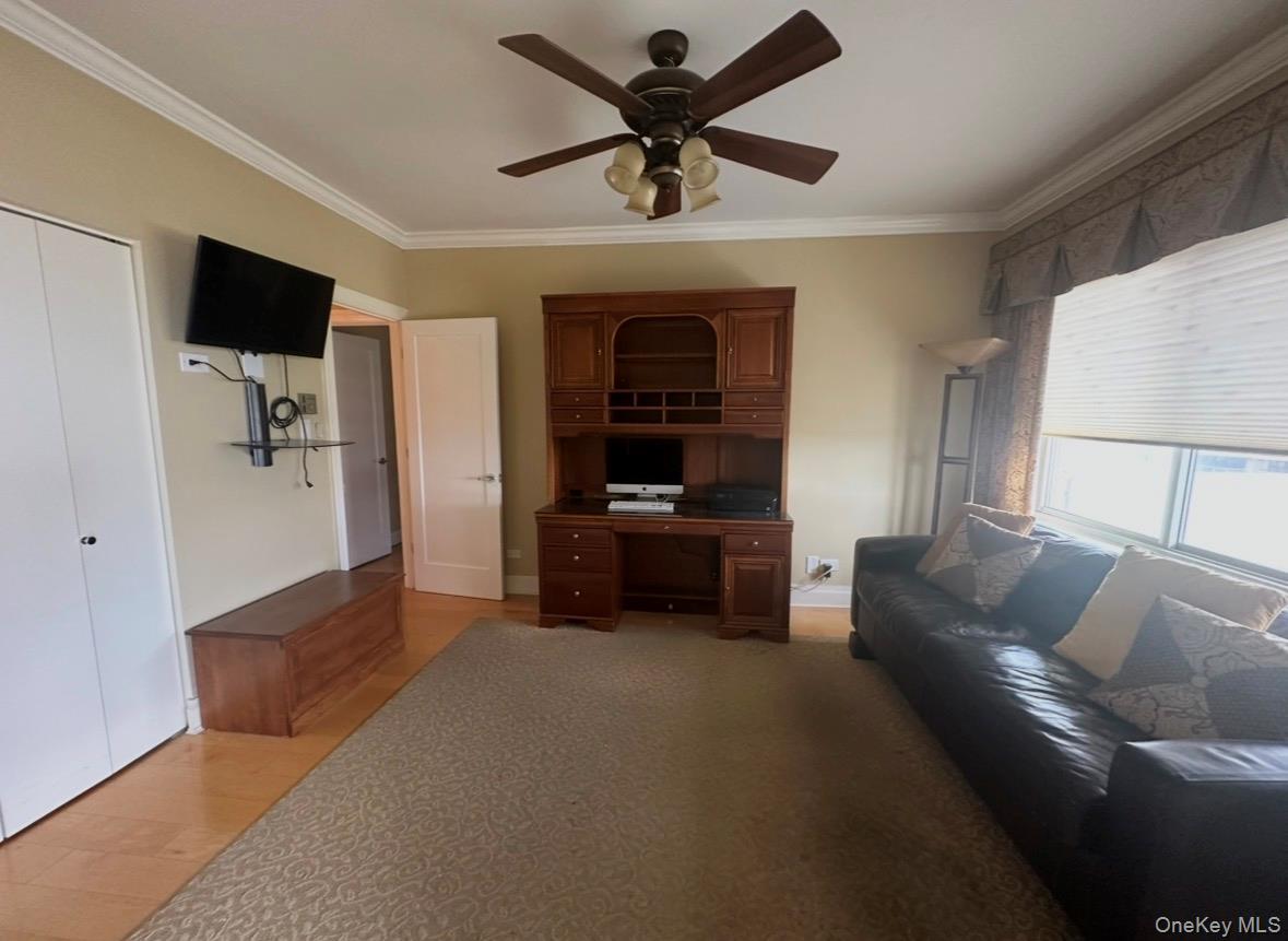 #10 photo, 18-15 215 Street, Bayside , NY 11360