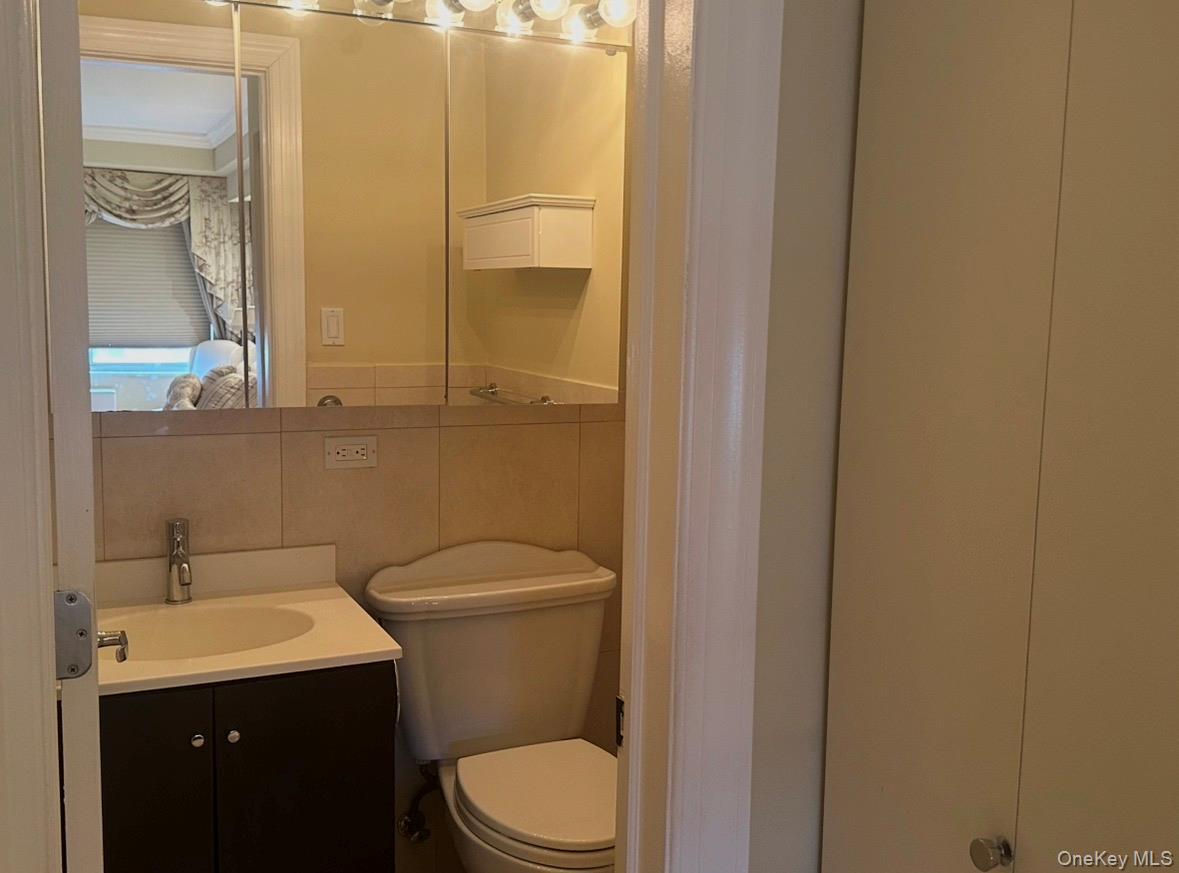 #15 photo, 18-15 215 Street, Bayside , NY 11360