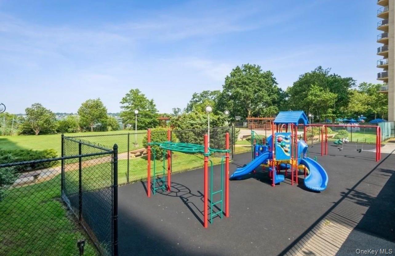 #18 photo, 18-15 215 Street, Bayside , NY 11360