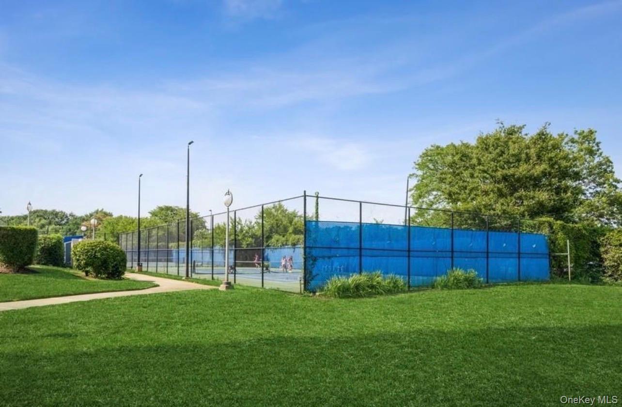 #19 photo, 18-15 215 Street, Bayside , NY 11360