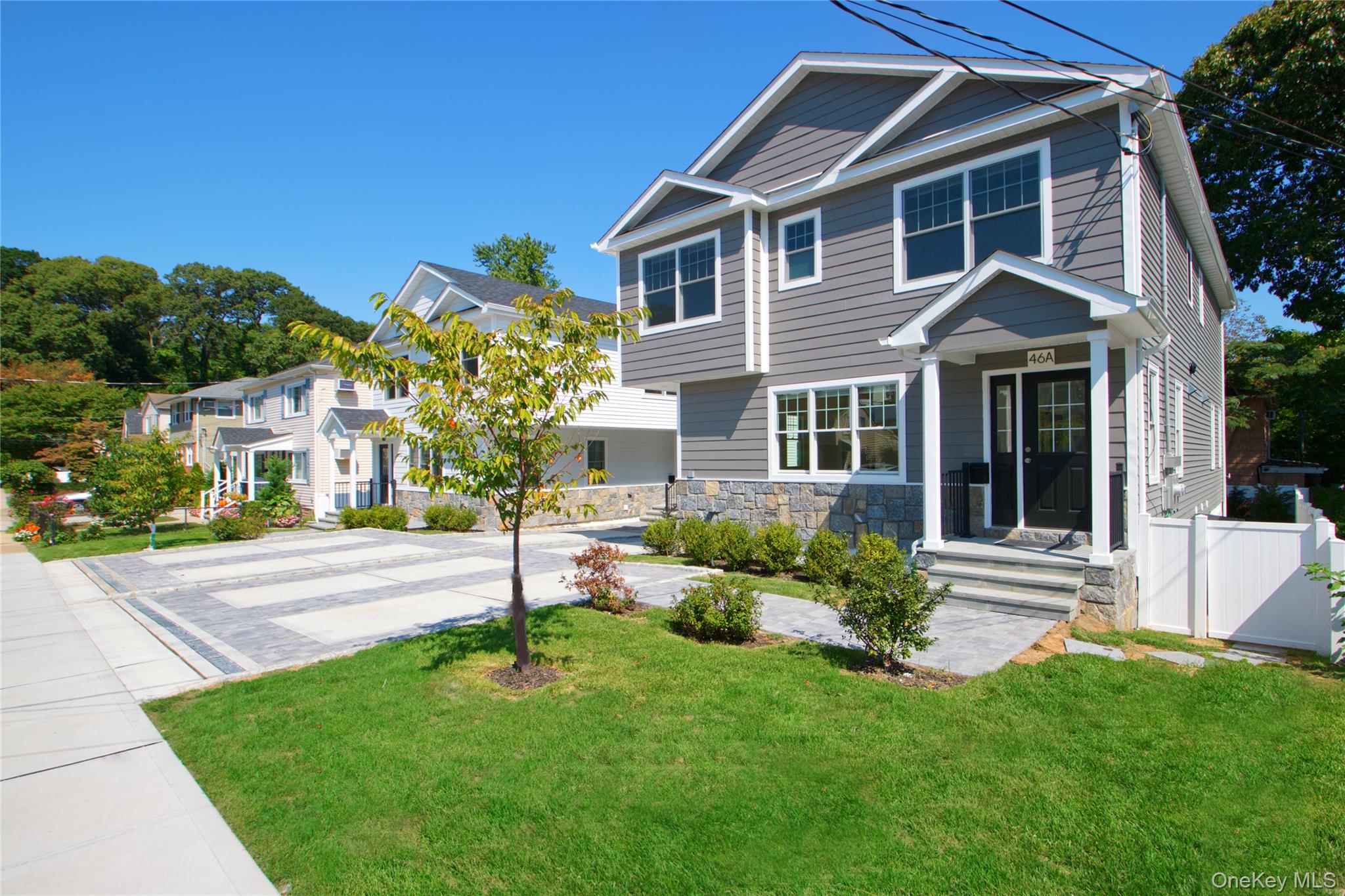 #13 photo, 46 B N Linwood, 長島 Port Washington , NY 11050