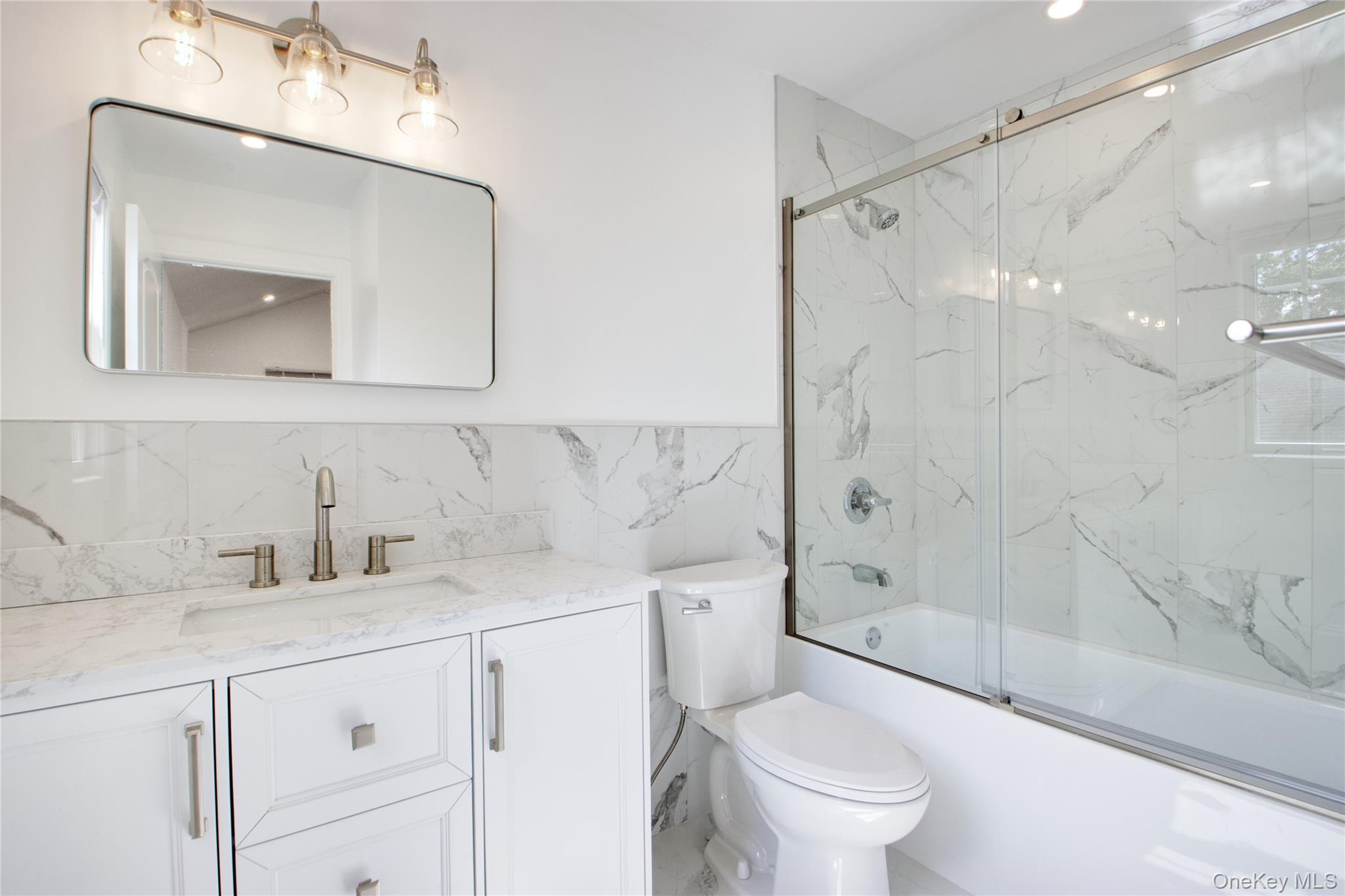 #15 photo, 46 B N Linwood, 長島 Port Washington , NY 11050