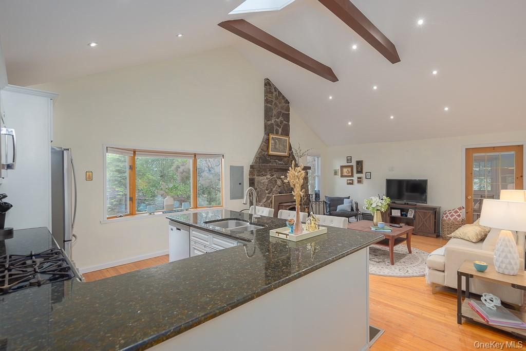 #7 photo, 56 Bluff Avenue, Greenwood Lake , NY 10925