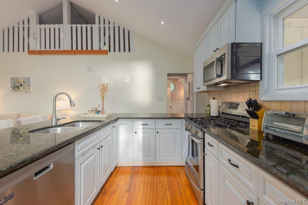 #8 photo, 56 Bluff Avenue, Greenwood Lake , NY 10925