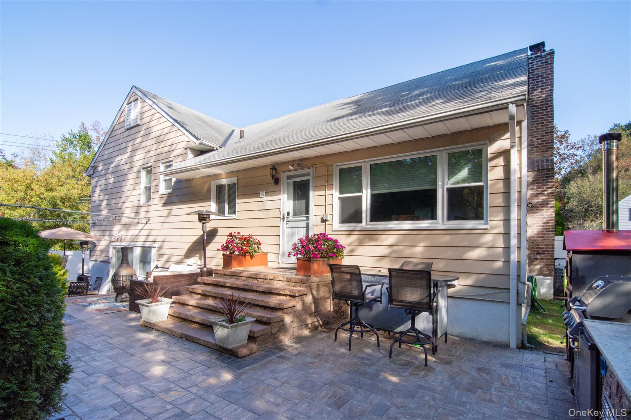 #20 photo, 99 Amherst Drive, New Rochelle , NY 10804