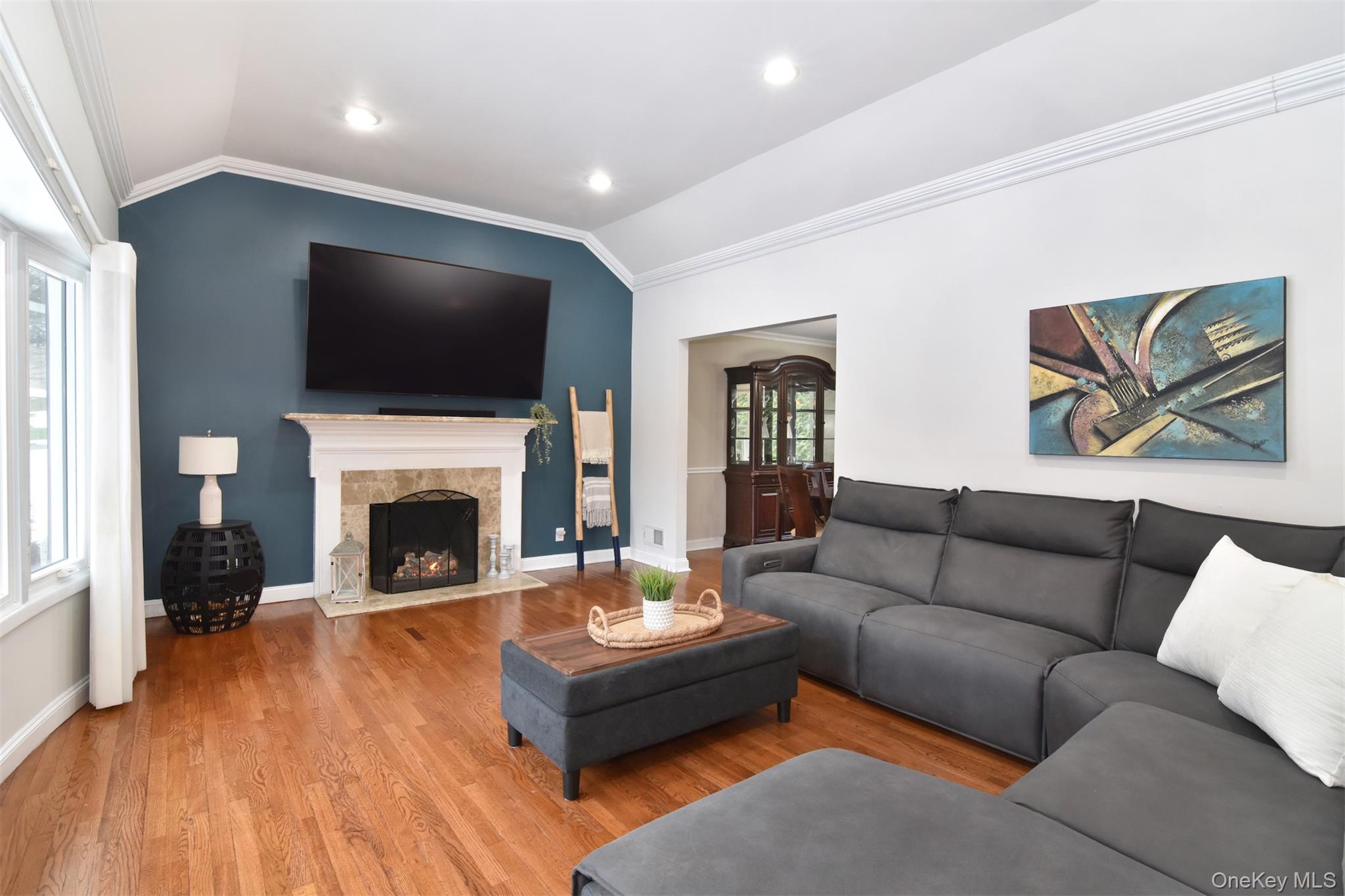 #3 photo, 99 Amherst Drive, New Rochelle , NY 10804