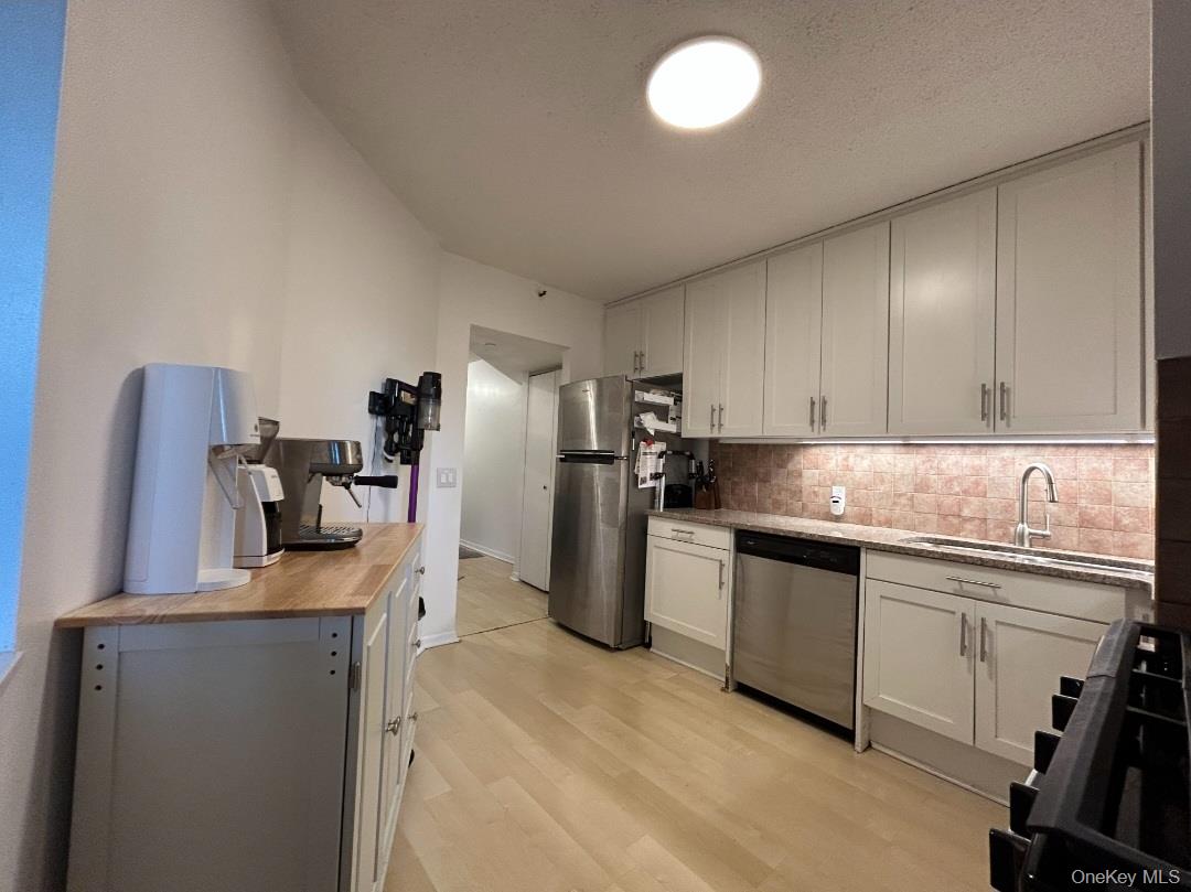 #6 photo, 10 Cottage Place, White Plains , NY 10601